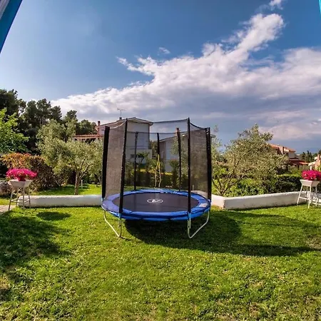 Sanirelaxvilla3 With Private Swimming Pool